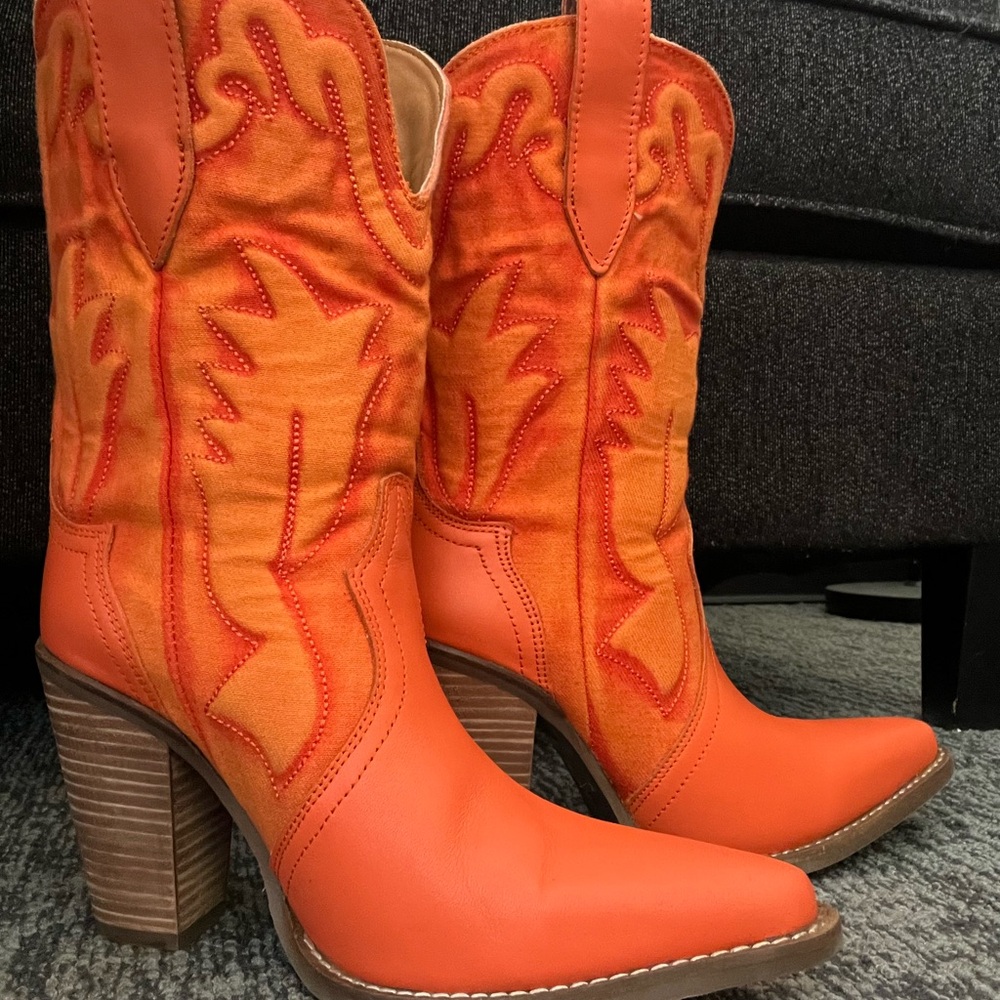 Dingo Tipsy Bootie Women’s Orange Western-Style High Heel Boots